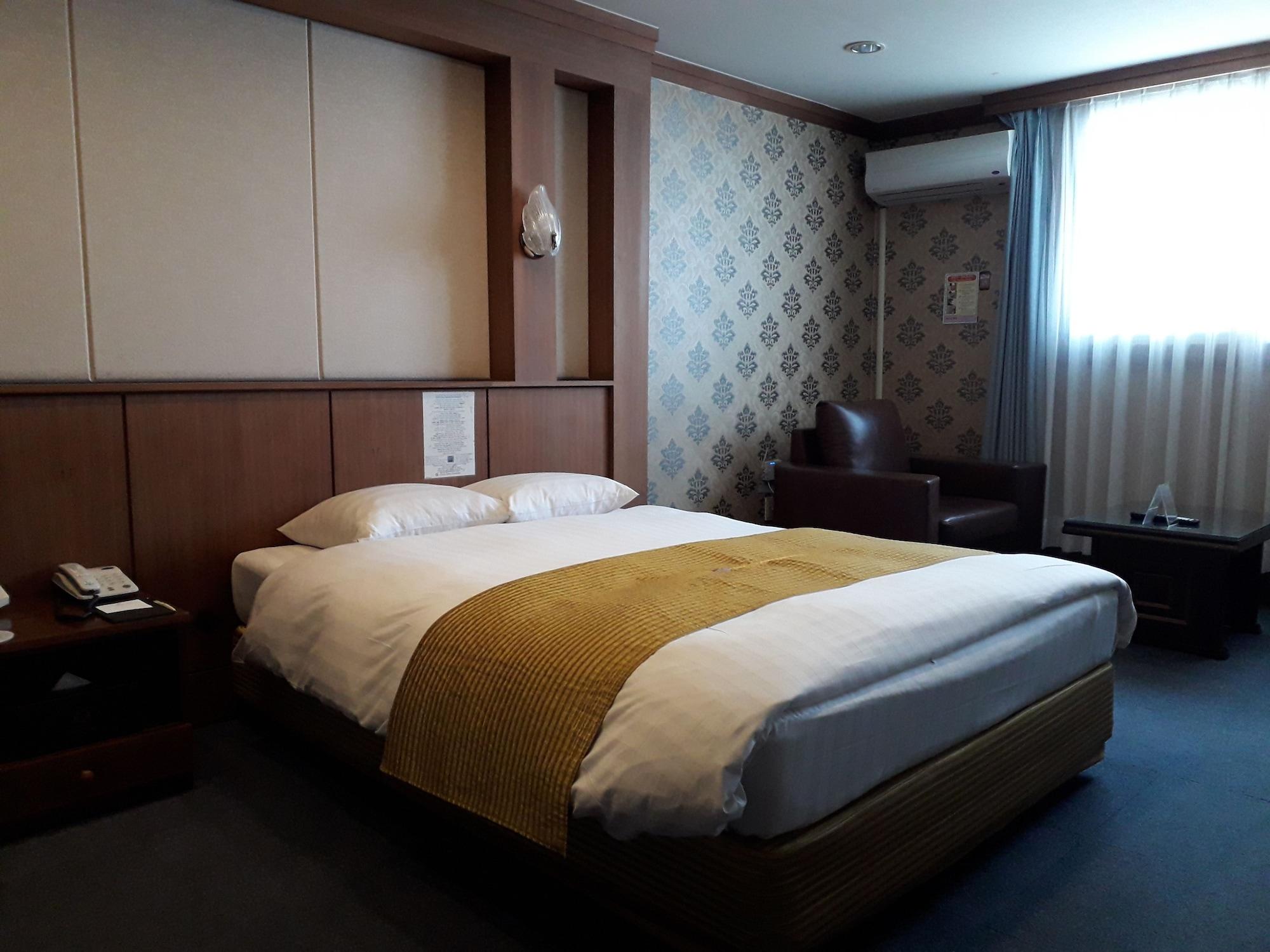 אולסן Hotel Good Morning מראה חיצוני תמונה
