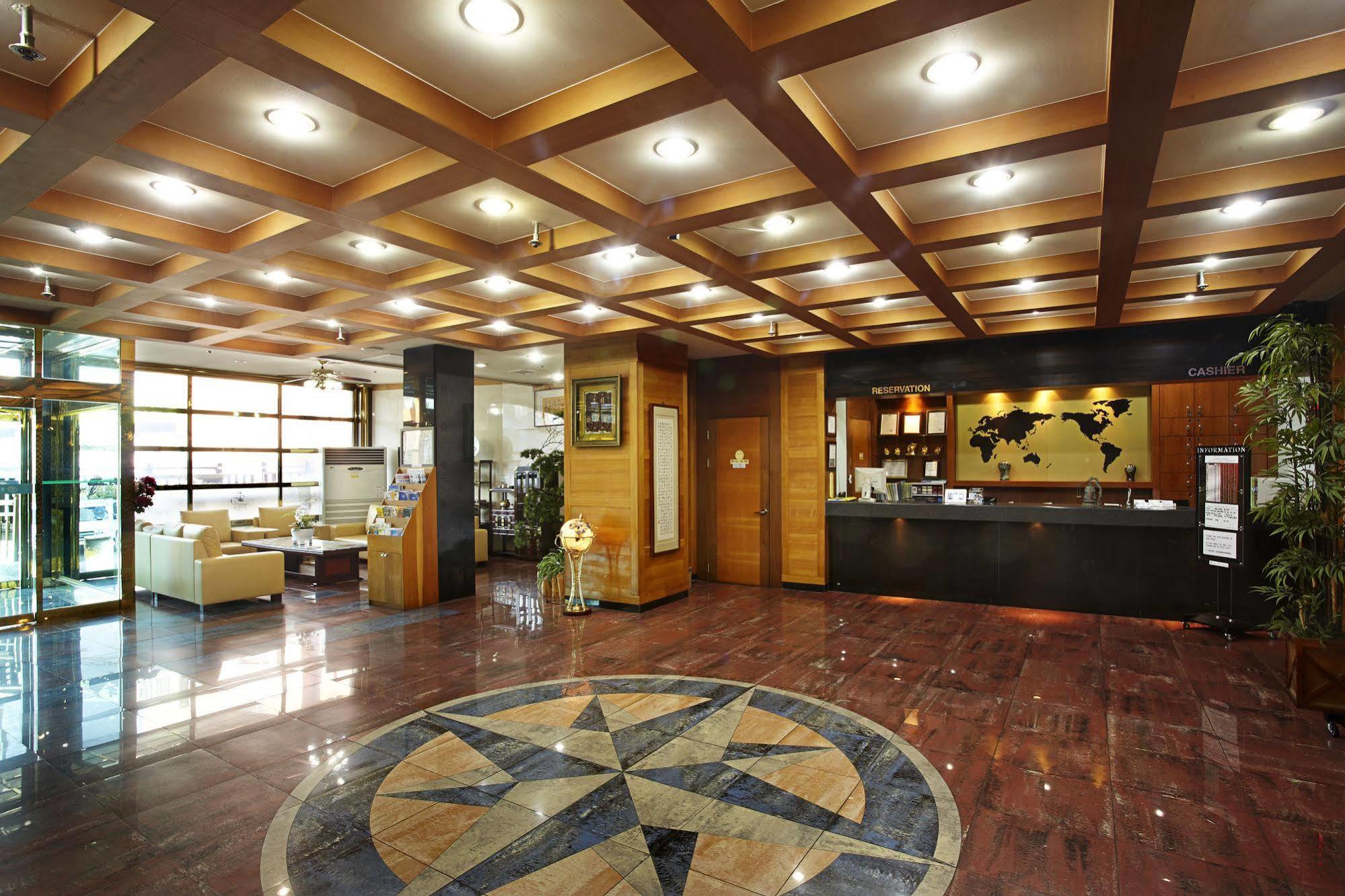 אולסן Hotel Good Morning מראה חיצוני תמונה